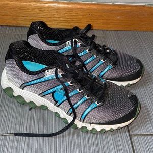 Vintage K-Swiss gym shoes!